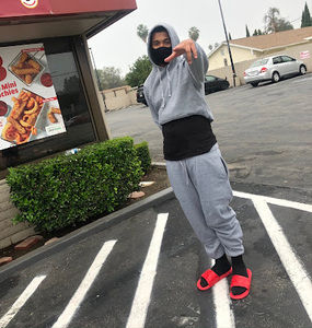 Meet your Posher, Stefan